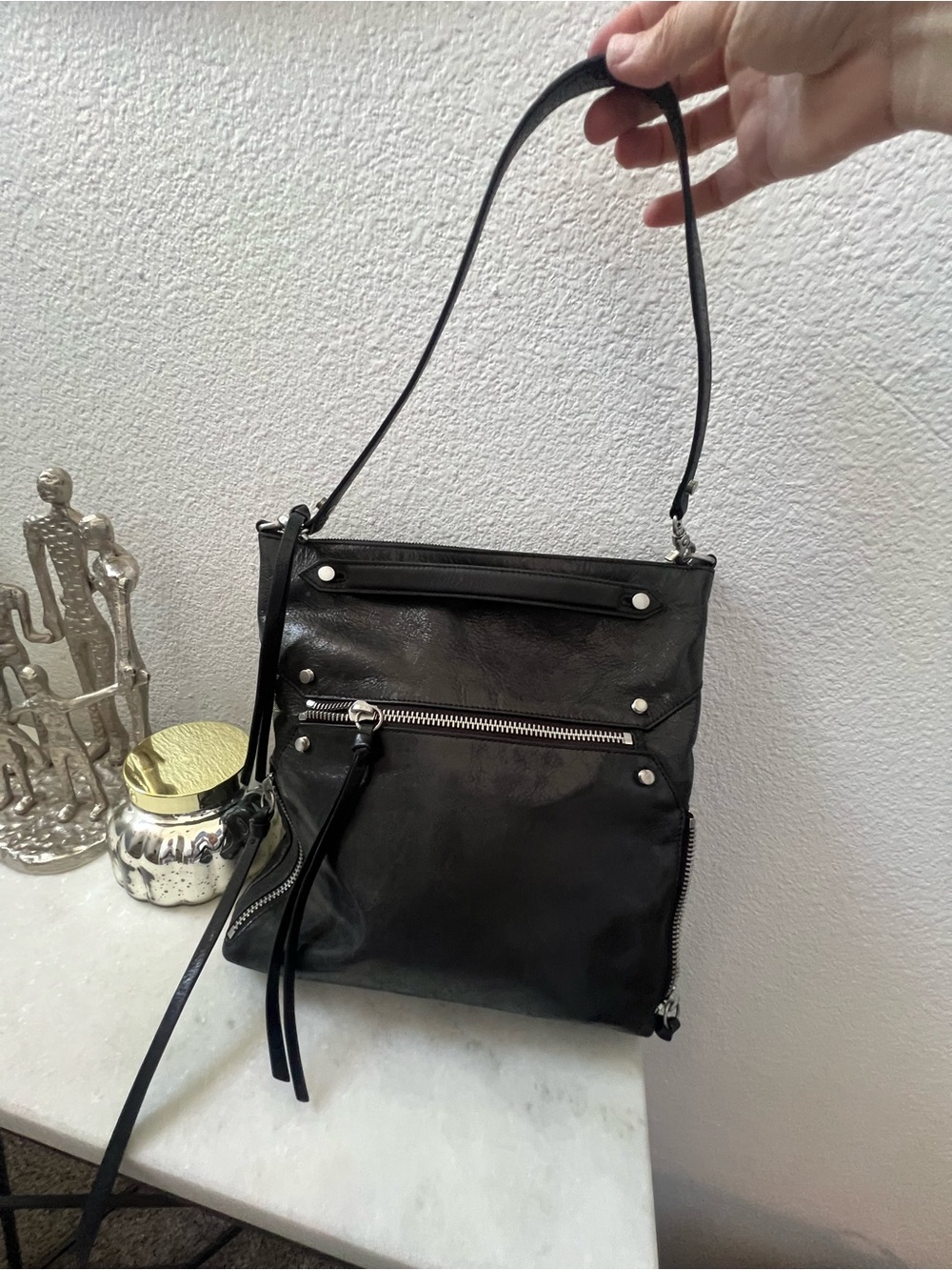 Botkier Logan Leather Hobo Purse in Shiny black leather crossbody shoulder bag - Picture 3 of 9